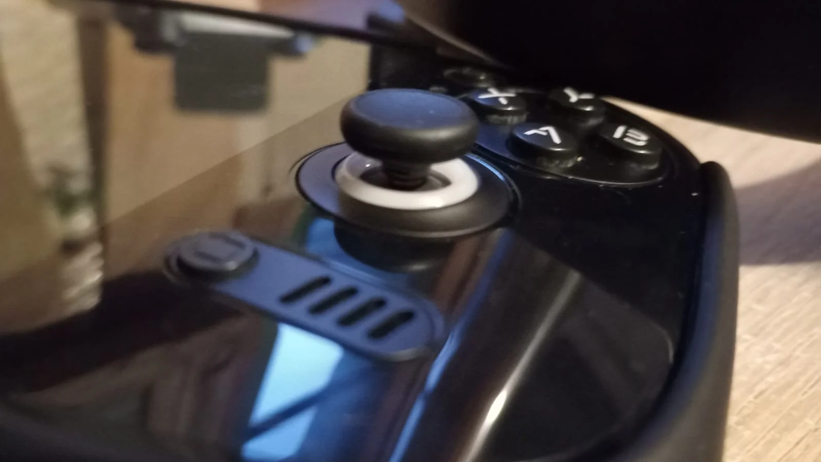 odin 2 default sticks